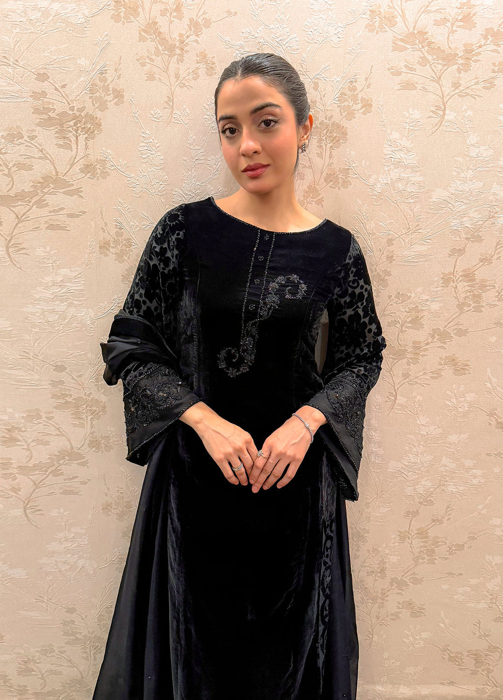 Noir by Mavie Pret Luxury Velvet Muse - Festive Collection