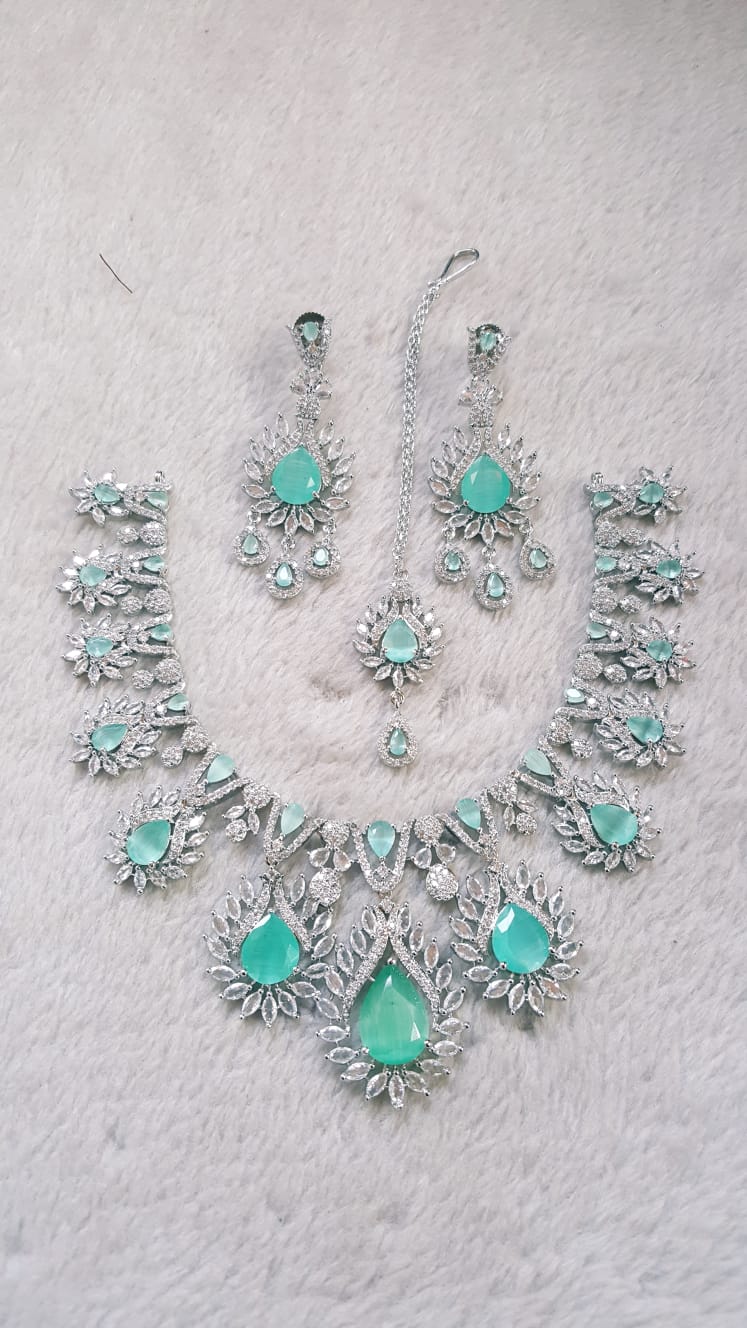 Zircon Set With Bindiya