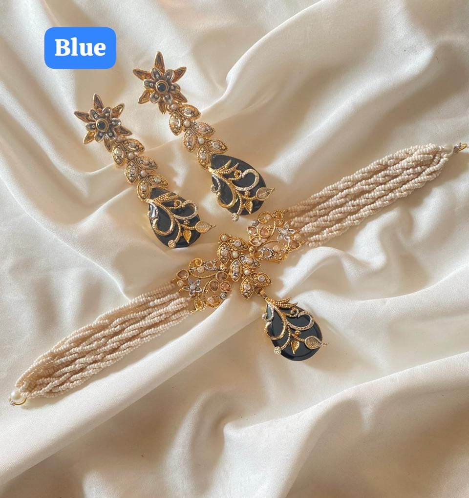 Zircon Choker Set – Elegant Gold-Toned Necklace with Matching Earrings