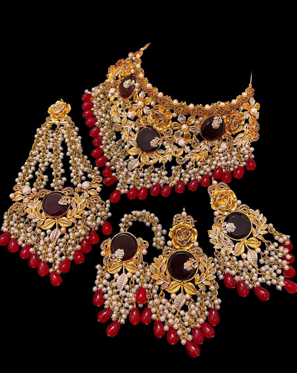 *Bridal Collor Sets*