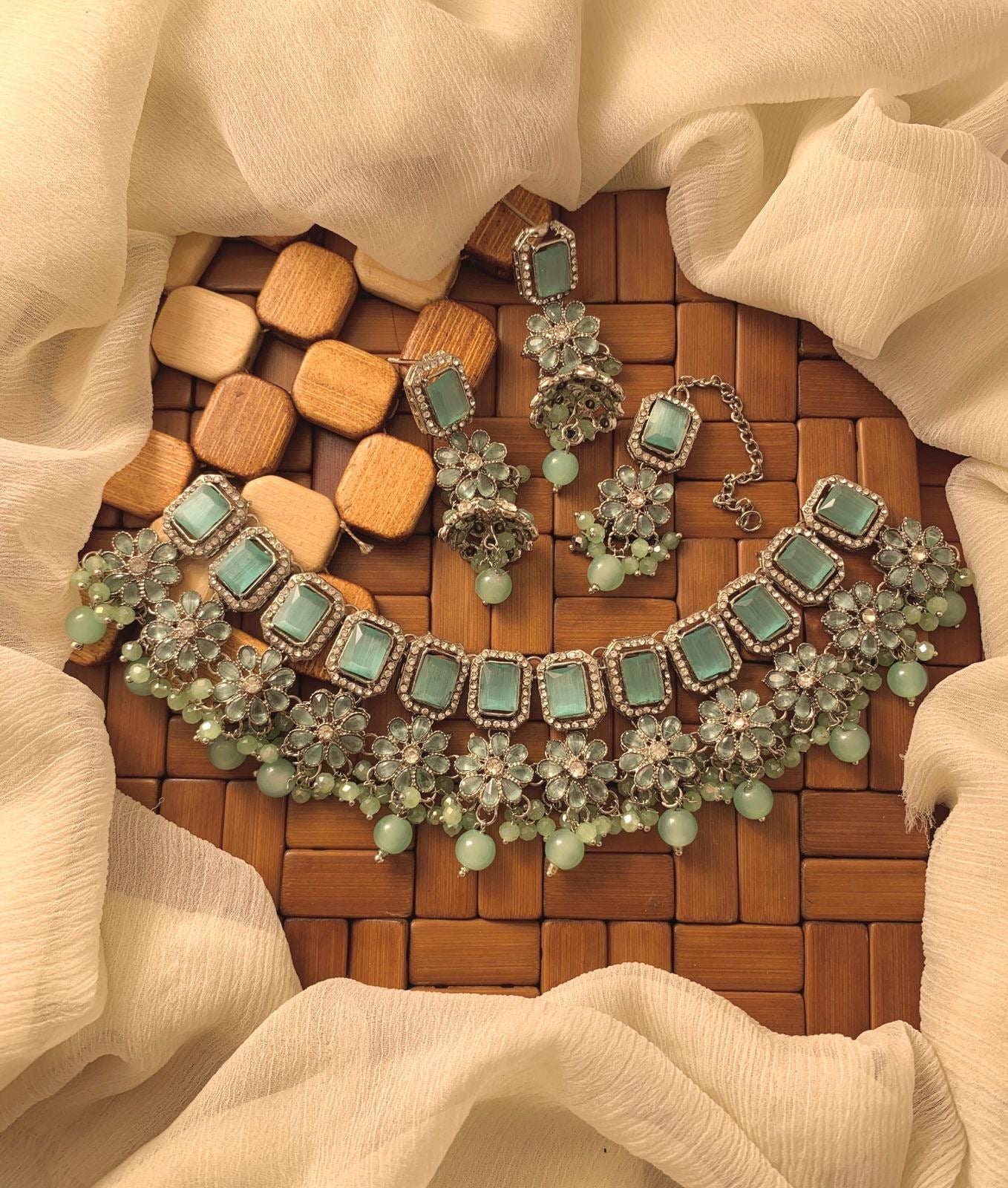 Zircon Necklace Set with Bindiya/Tikka