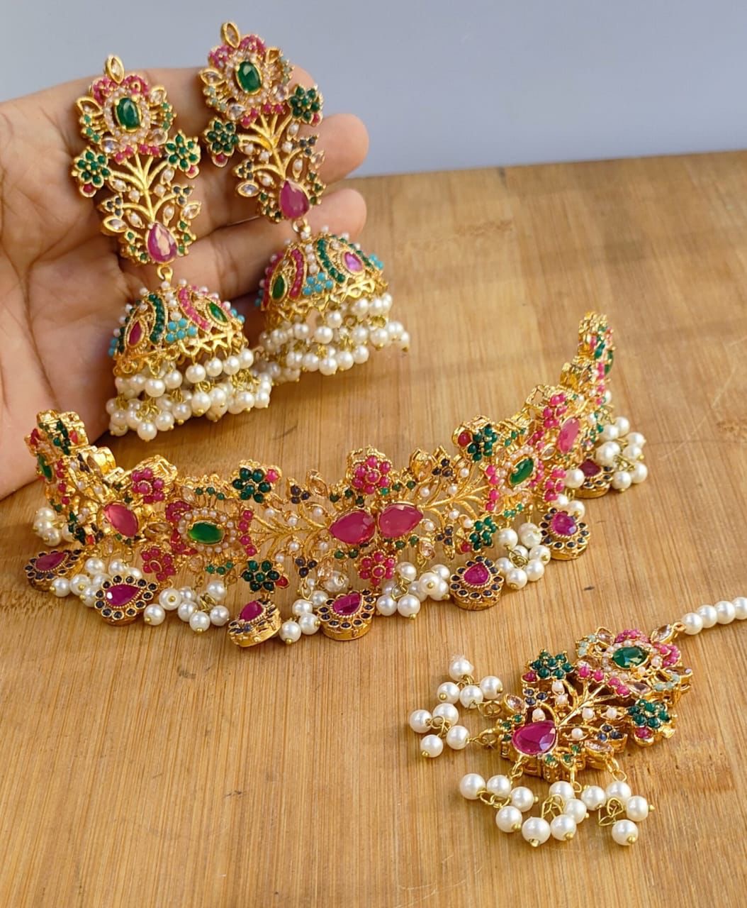 Multicoloured Choker Set with Bindiya – Necklace + Earrings + Forehead Accent