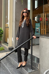 Black Georgette 2-Piece Kurti Set – Timeless Elegance & Sophisticated Style