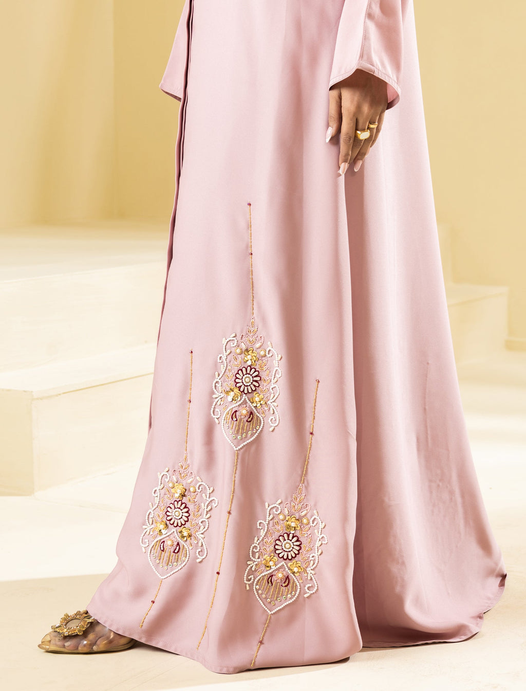 PINK SERENITY ABAYA