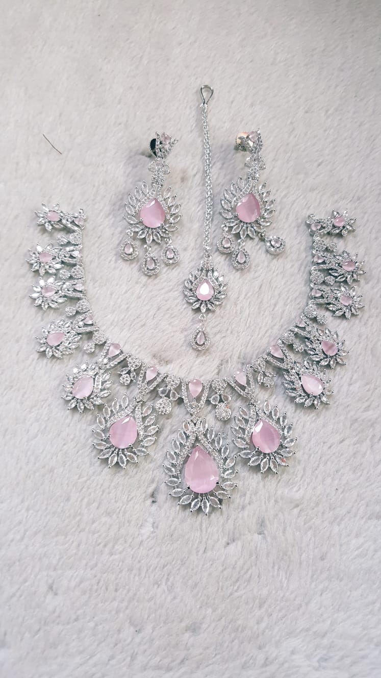 Zircon Set With Bindiya