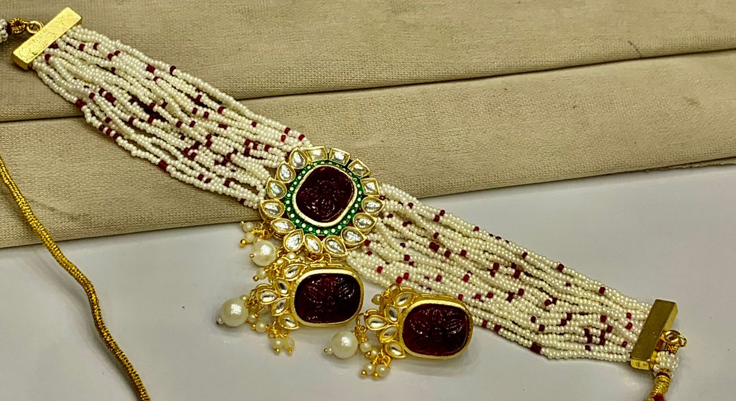 Elegant Choker Jewellery Set