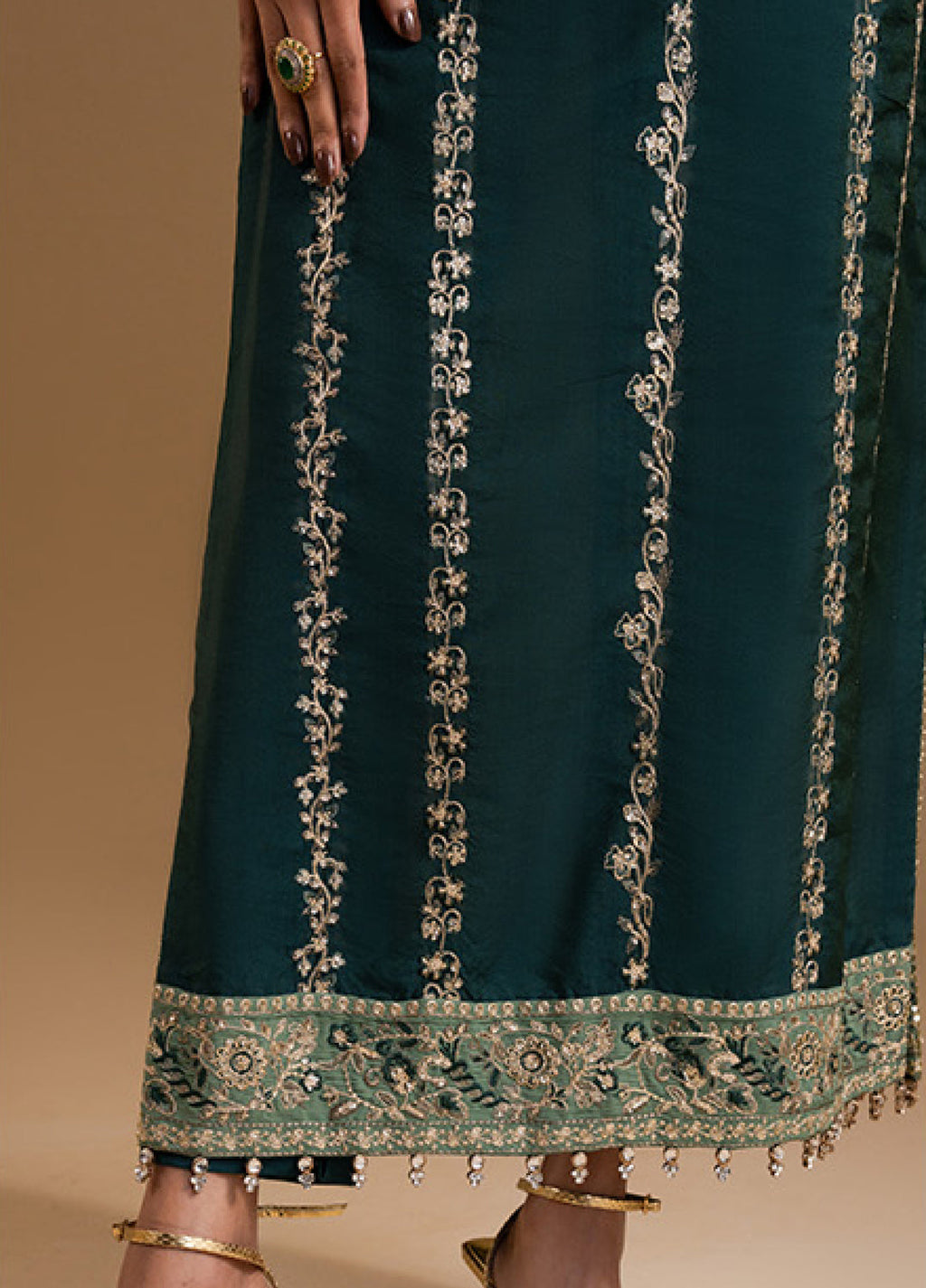 Afsanay by Zariya Luxury Embroidered Stitched Chiffon 3 Piece Suits ZRY25LF D1 ZB50038