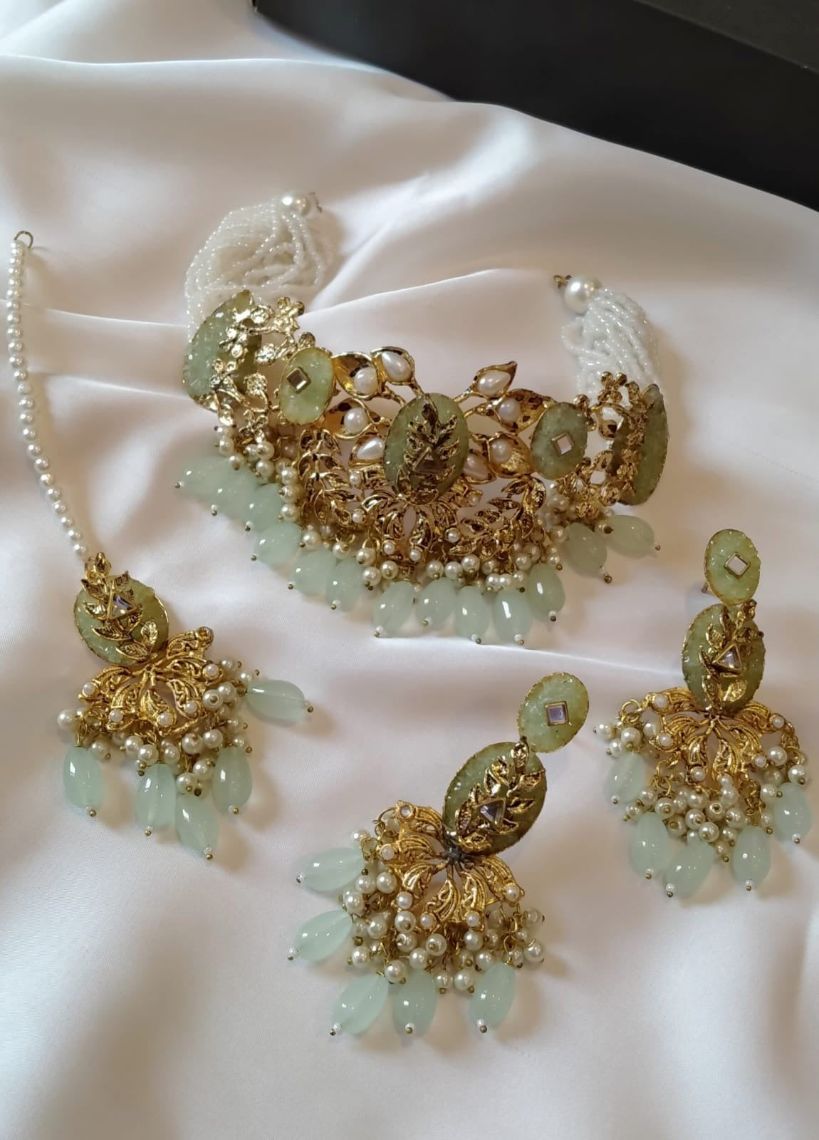 Handmade Choker Set – Necklace + Earrings + Maang Tikka