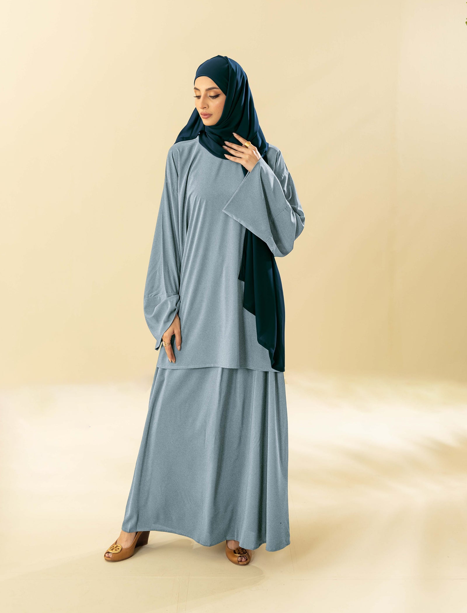 CO-ORD SET– ICE BLUE Abaya