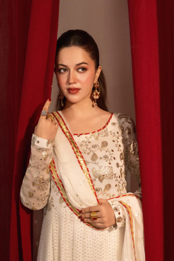 Zaaviay Golden Glow Embroidered Chiffon Suit Pret 3 Piece