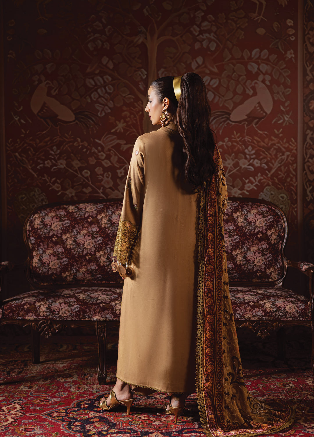 Amelia by Mahnur Luxury Cotrai Embroidered 3 Piece Suits