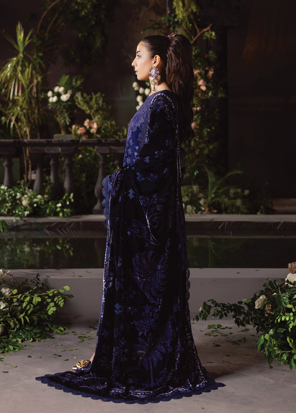 Amelia by Mahnur Luxury Cotrai Embroidered 3 Piece Suits