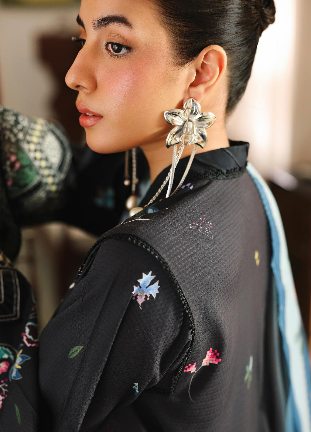 Qprints By Qalamkar  Linen Printed 3 Piece Suits