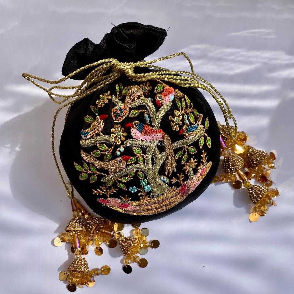 Bagheecha – Garden‑Inspired Silk Potli with Floral Embroidery