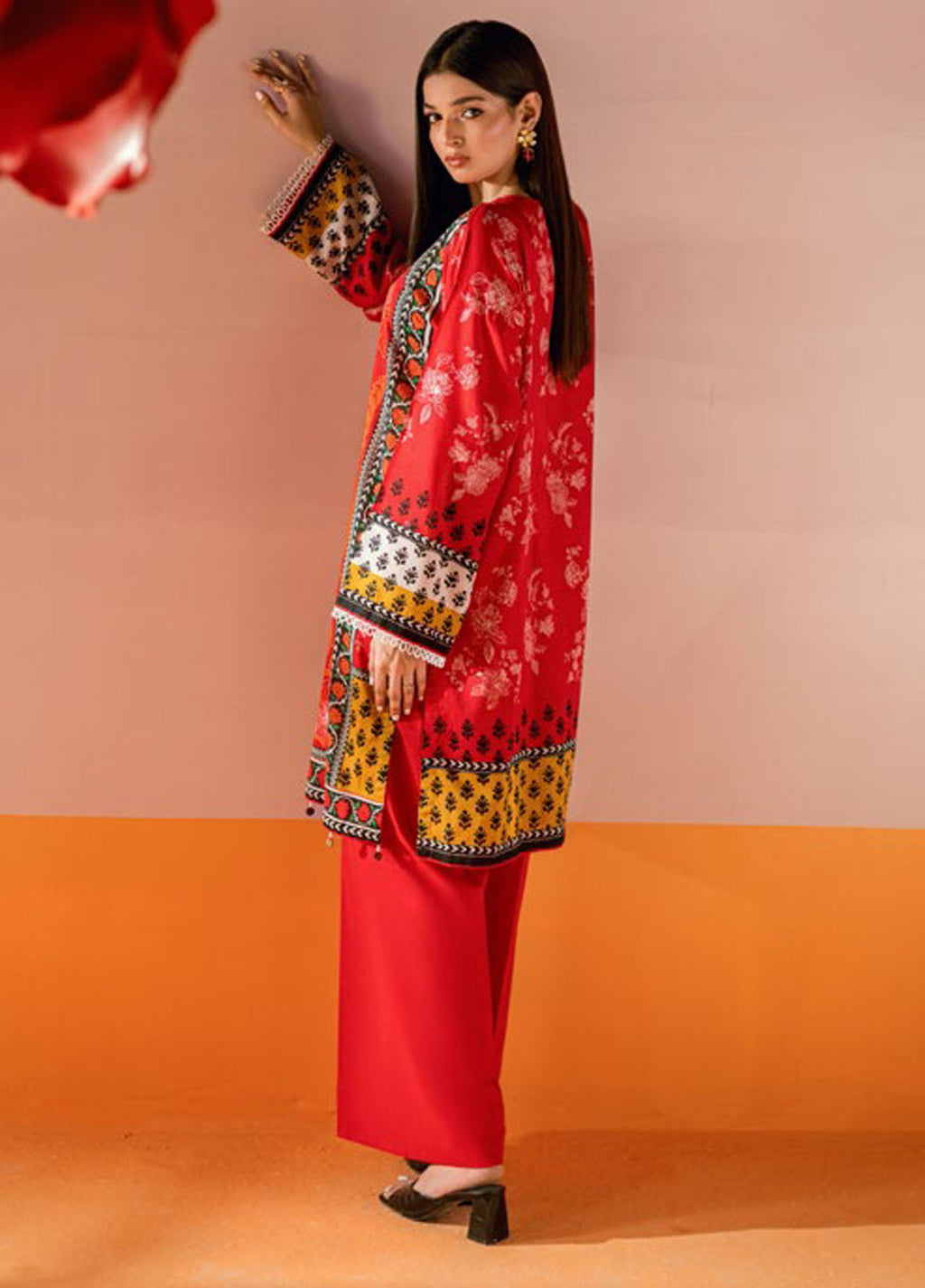 Gul Ahmed Printed Lawn