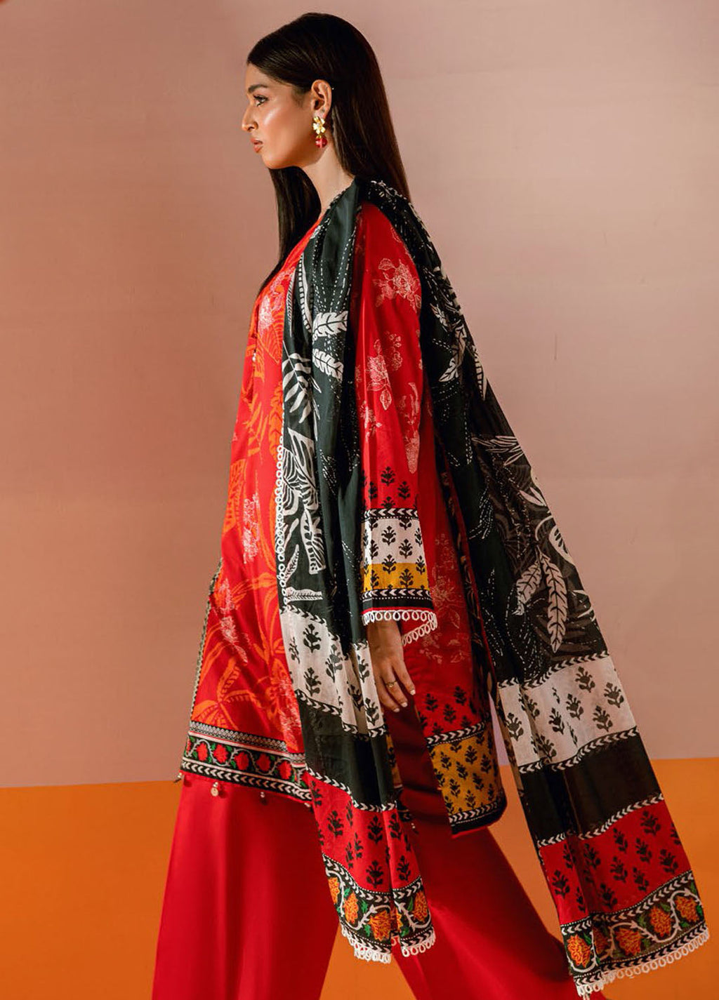Gul Ahmed Printed Lawn