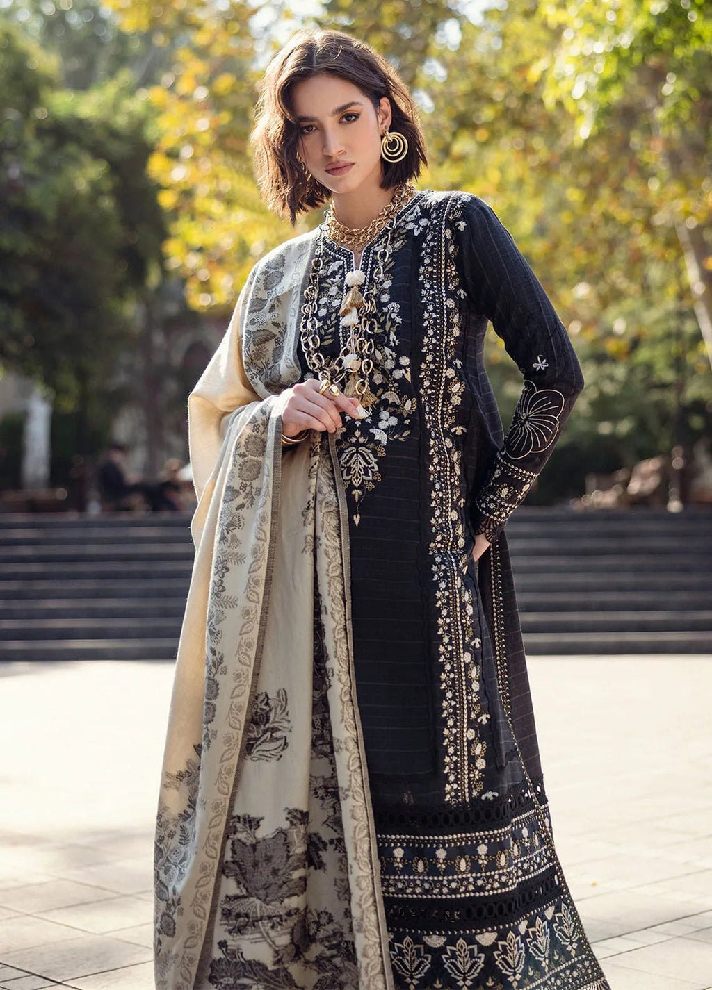 Mushq Embroidered Karandi