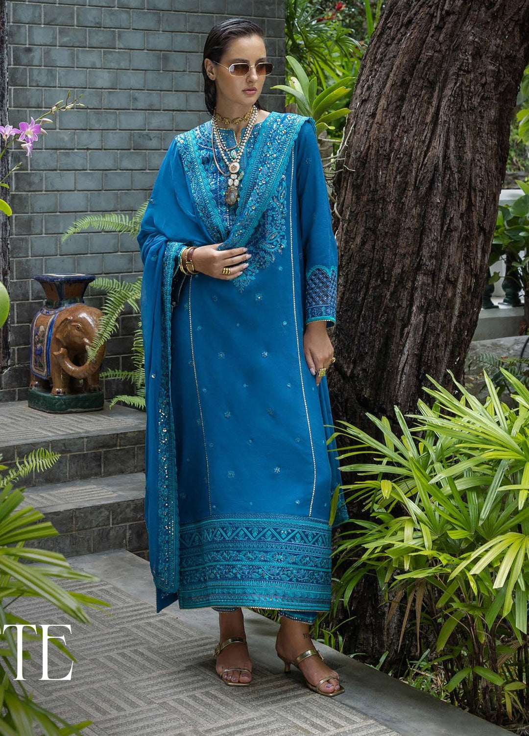 Nuvera by Mushq Hemline