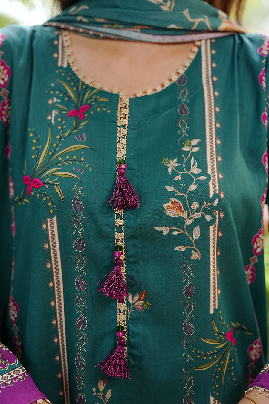 EMERALD WHISPER Stitched 3 pcs